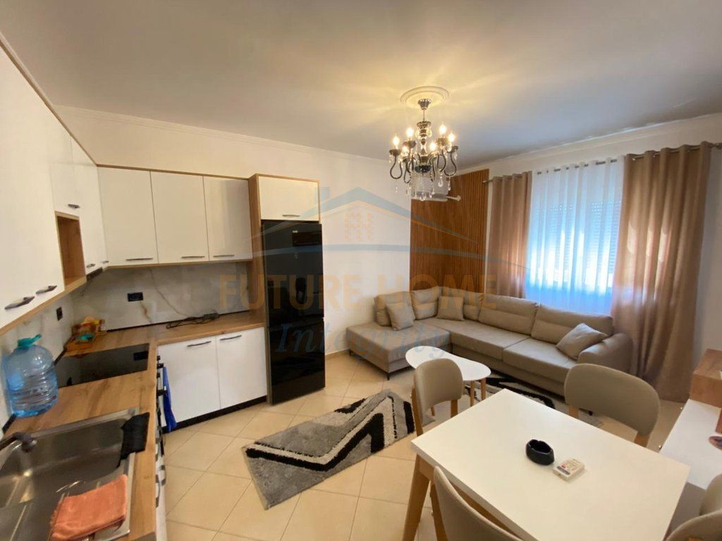 Qera, Apartament 1+1, Fresku, Tiranë.