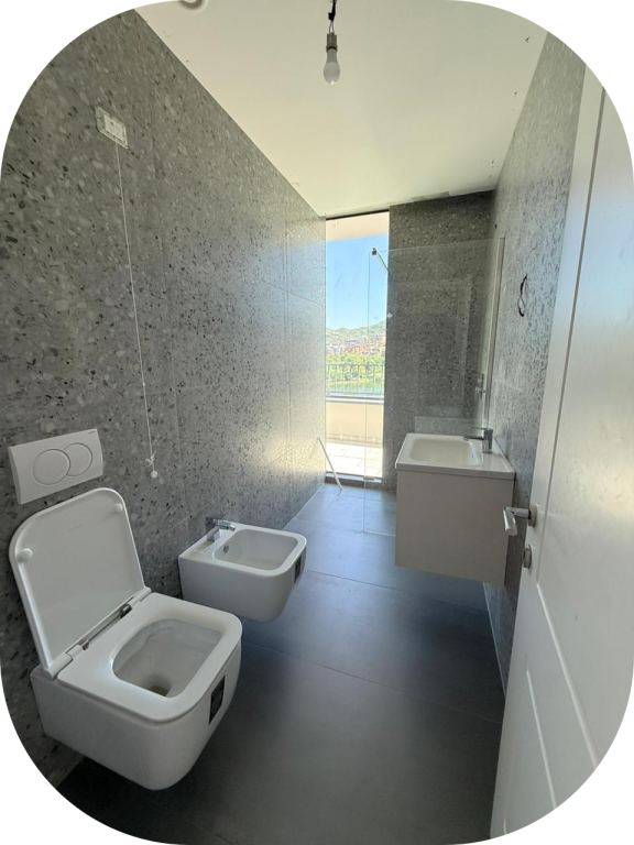 FOR RENT - OFFICE/BUSINESS SPACE AT LAKE VIEW RESIDENCE