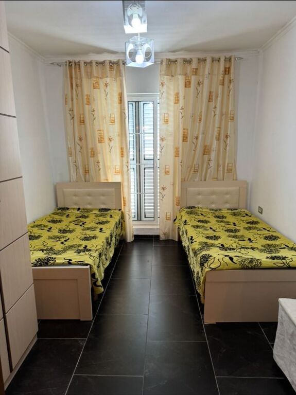 Affittasi 2+1 in Via Bardhyl