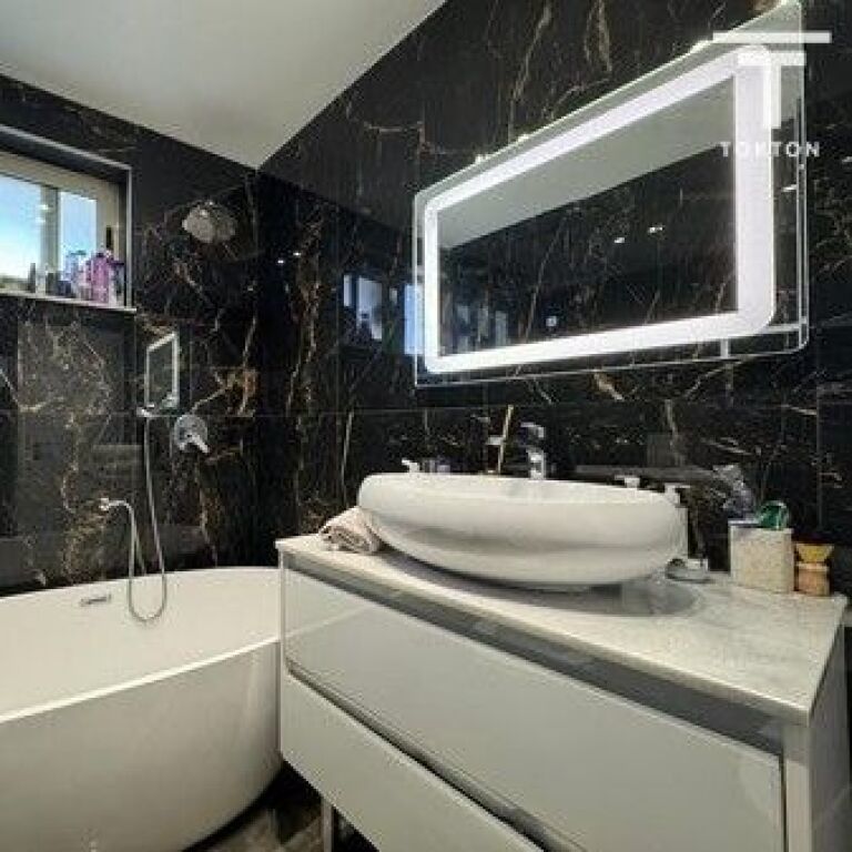 SHITET, APARTAMENT 2+1+2, ISH STADIUMI DINAMO, TIRANË