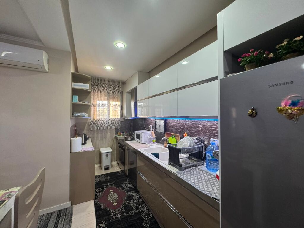 Apartament në shitje - Astir