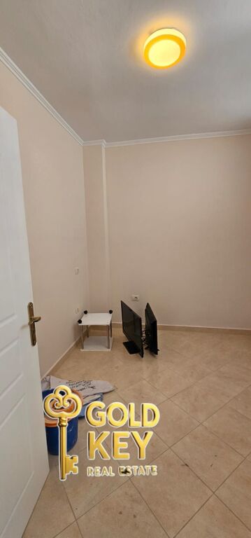🏡 SHITET APARTAMENT 2+1 ME PAMJE DETI GOLEM DURRES