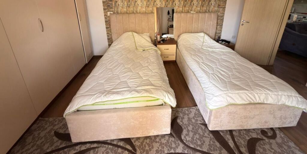 3+1, con parcheggio, giardino botanico, 700 euro