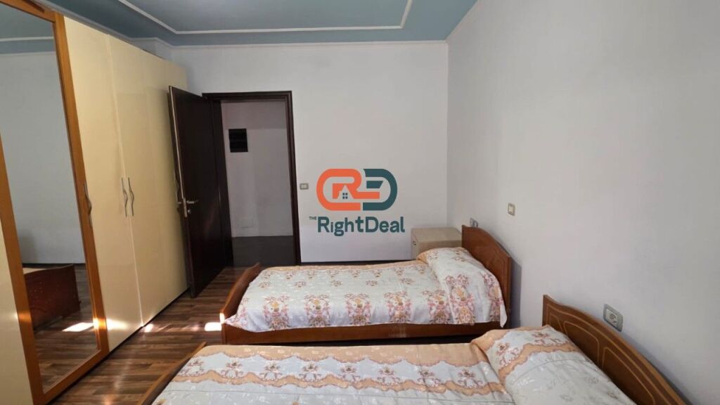 Tek Kodra E Diellit, Shitet Super Apartament 2+1, Me Location Perfekt !!