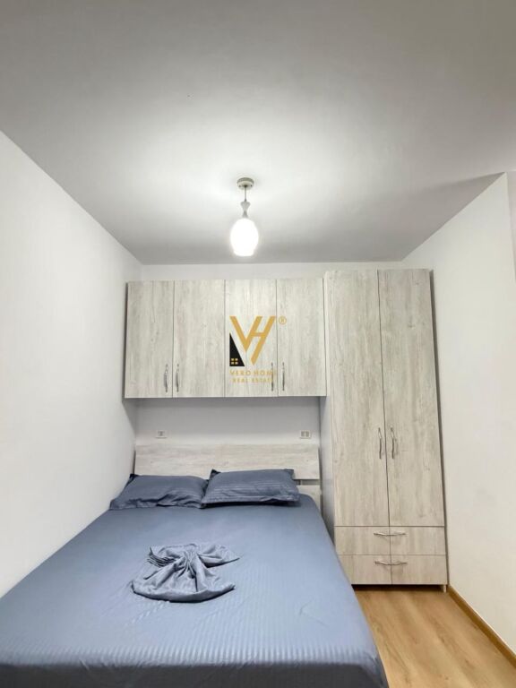 JEPET GARSONIERE 35 M2 ME QIRA TE RRUGA E DIBRES 40.000 LEKE
