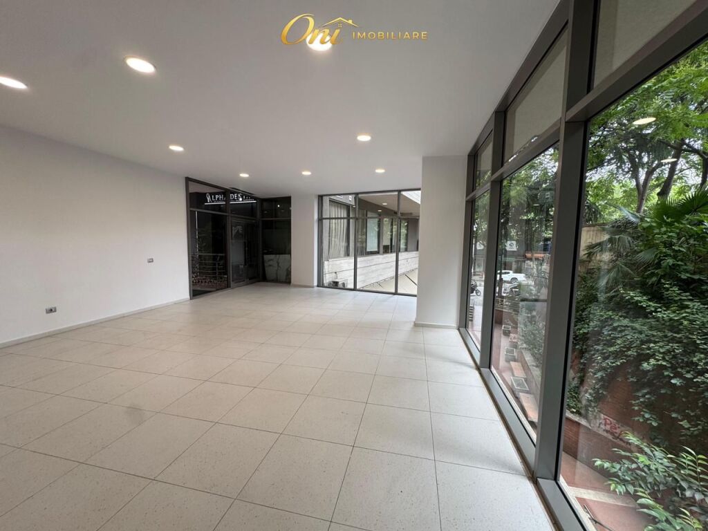 BUSINESS PREMISES FOR RENT 64M2 QSUT