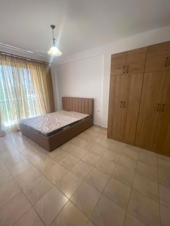 Apartment 2+1+2+balcony for rent, 650 euros, 3rd floor, center