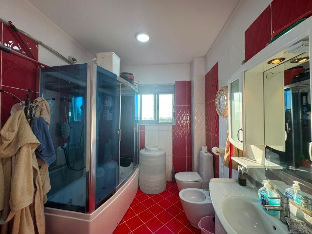 Apartament në shitje - Astir