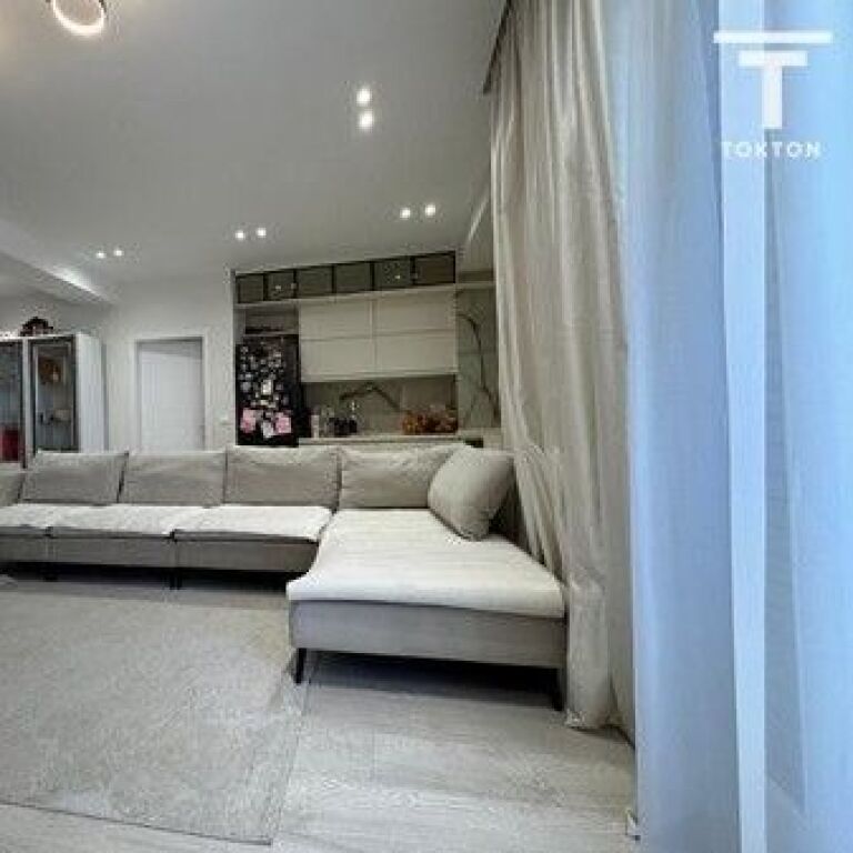 SHITET, APARTAMENT 2+1+2, ISH STADIUMI DINAMO, TIRANË