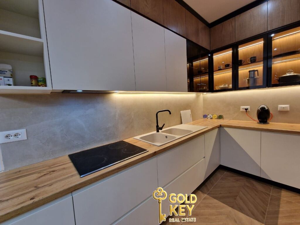 🏡 SHITET APATRAMENT2+1+2 LUXURY VOLLGA DURRES