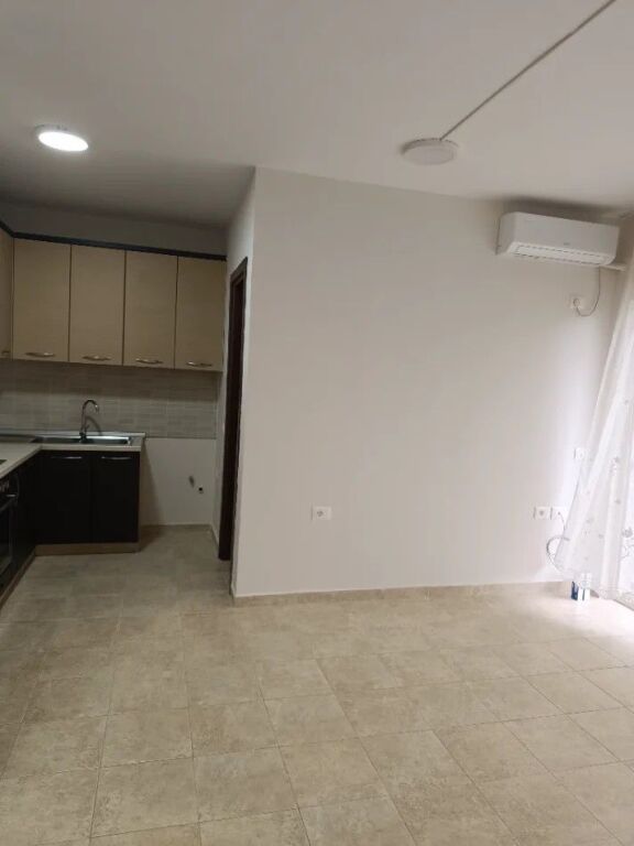 Appartamento 1+1+Balcone Piano 5, 50 m² 45,000 Leke
