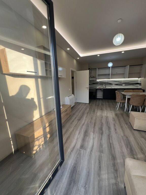KAMEZ APARTAMENT ME QERA 1+1