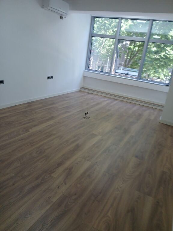 ZYRE ME QERA 83 M2 21 DHJETORI 80.000 LEKE FH-76396