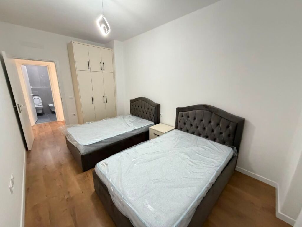 🏡Appartamento 2+1+2 in affitto  📍Indirizzo: 5 Maji Di fronte a Konkordit 💸Prezzo 60000 Leke
