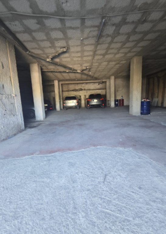 ✅ Locale Commerciale in Affitto – Selitë