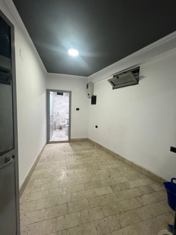 🏢 JEPET ME QERA AMBIENT BIZNESI 🏢