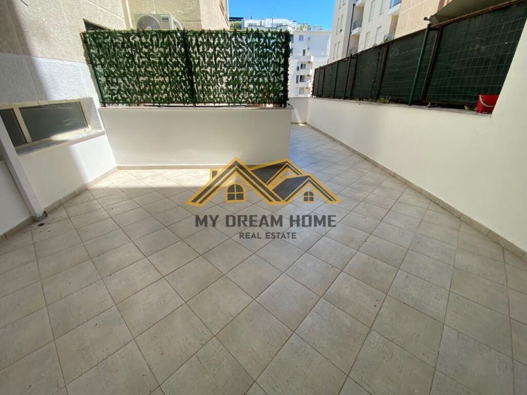 SHITET APARTAMENT 1+1+VERAND URA DAJLANIT PLAZH DURRES!