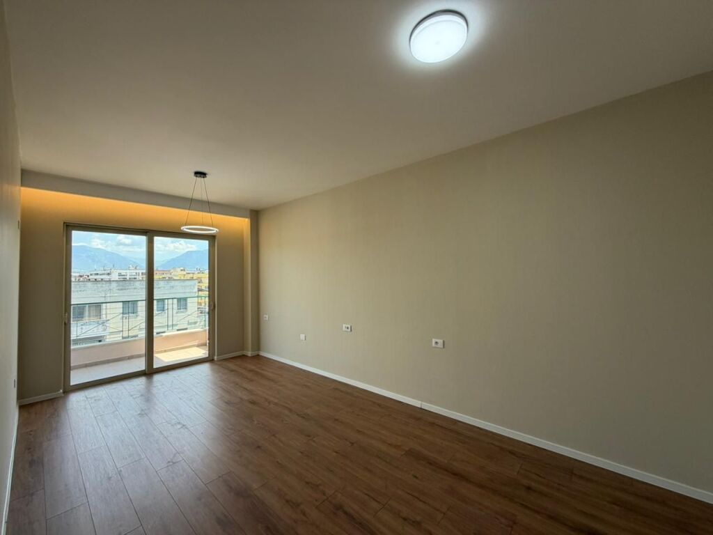 Apartament 2+1 per shitje tek 2 Palmat ne Astir.