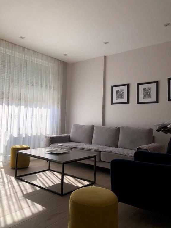 DUPLEX FOR RENT  PARKING SPACE NEAR 21 DECEMBER