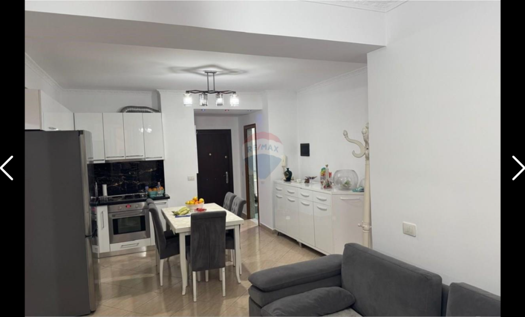 Apartament per shitje 3+1+2 ne Astir