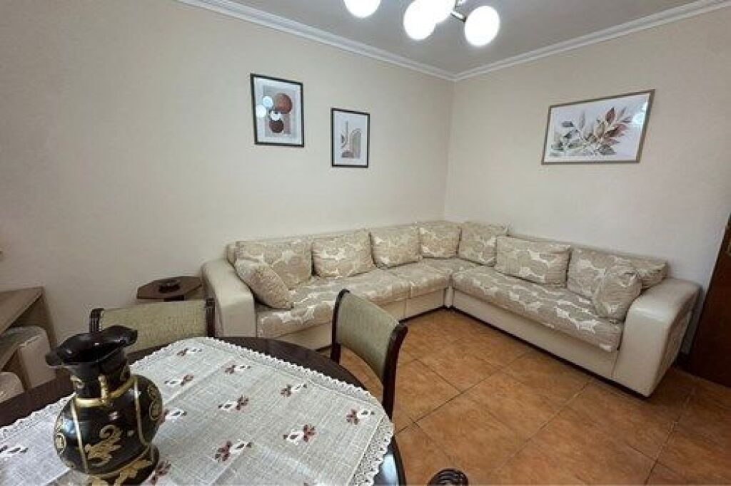 Apartament 2+1 per qira tek Rruga e Elbasanit!