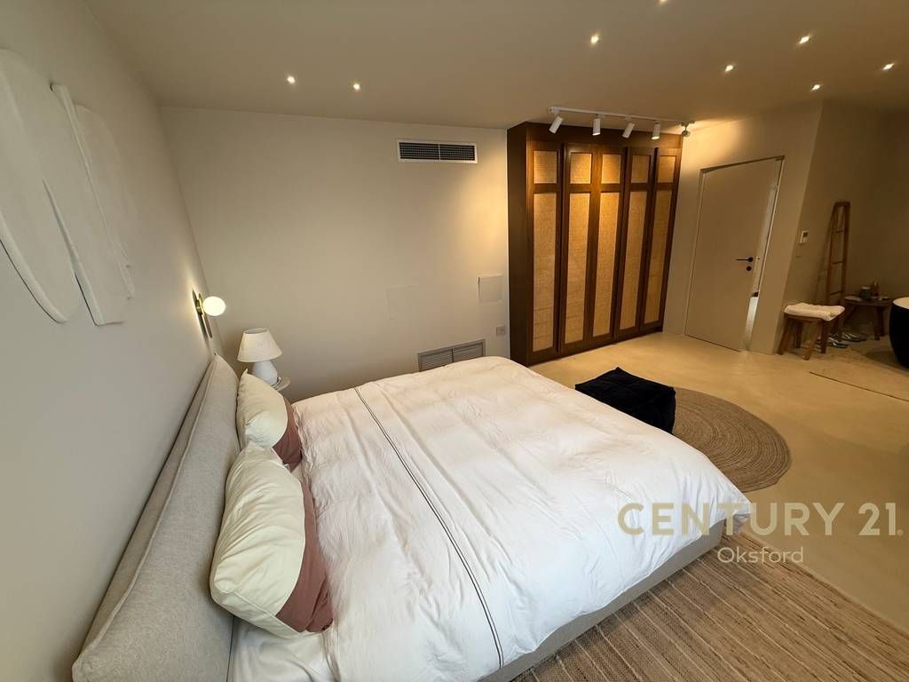 Japim me qira apartament modern+post parkimi pranë portit,Durrës!