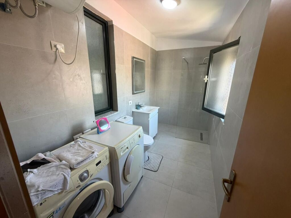🏡 Apartment 2+1+2 for rent 📍 Dibrës Street, near the “Halili” Complex💰 Price: 80,000 lek/month