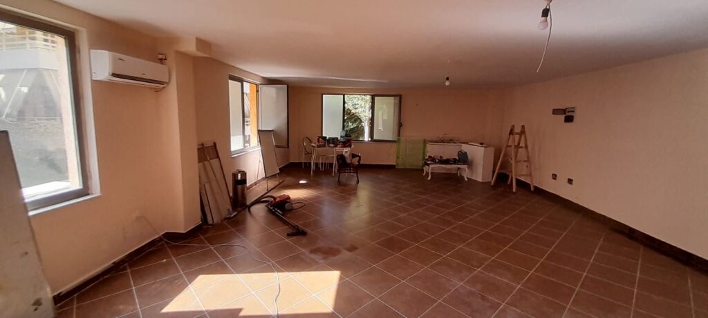Ambjet per qera 75 m2 te Eduard Mano
