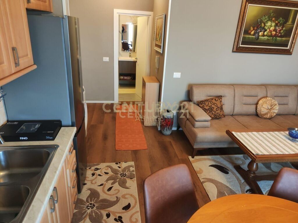 JEPET ME QERA SUPER APARTAMENT NE PLAZH DURRES ME PAMJE DETI!