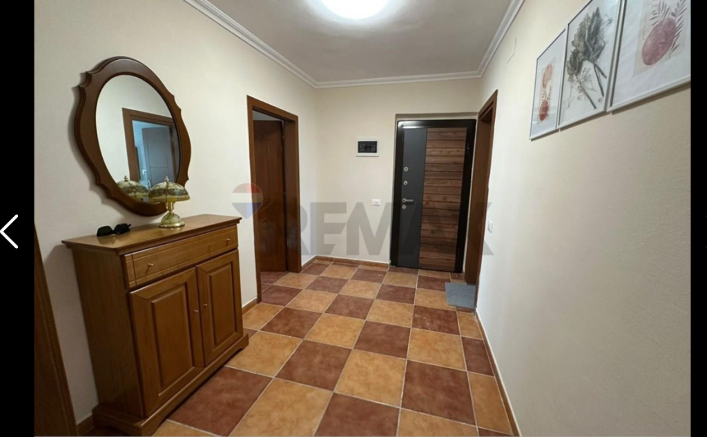 Apartament per qera 2+1+2 tek Rruga e Elbasanit