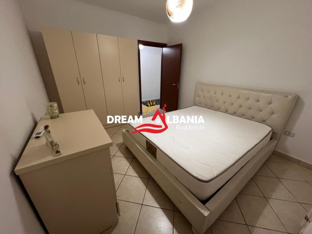 Jepet Apartament 2+1 me qera te Komuna Parisit, prane Kompleks Kika 1.(ID 42215568)