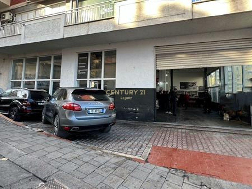 Unità commerciale 255m2 Selite