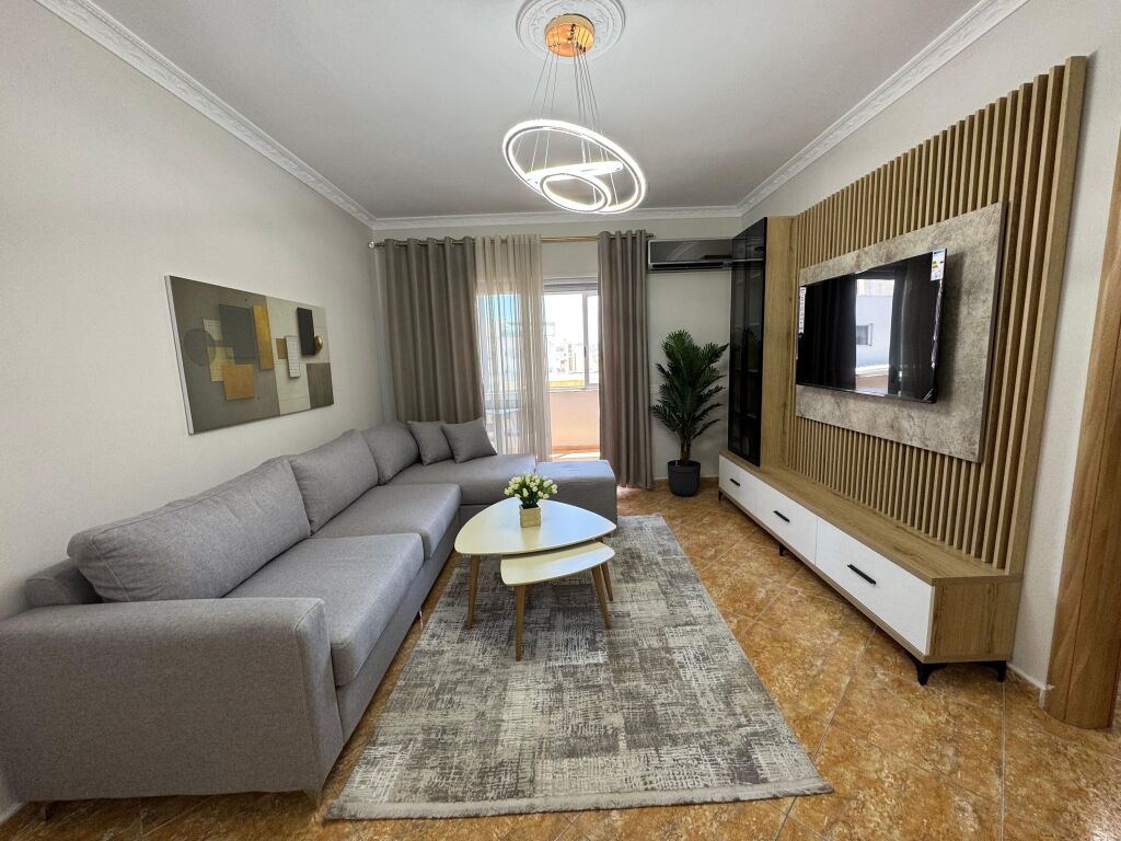 Jepet apartament me qera 2+1