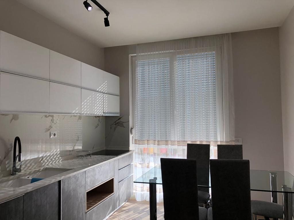 DUPLEX FOR RENT  PARKING SPACE NEAR 21 DECEMBER