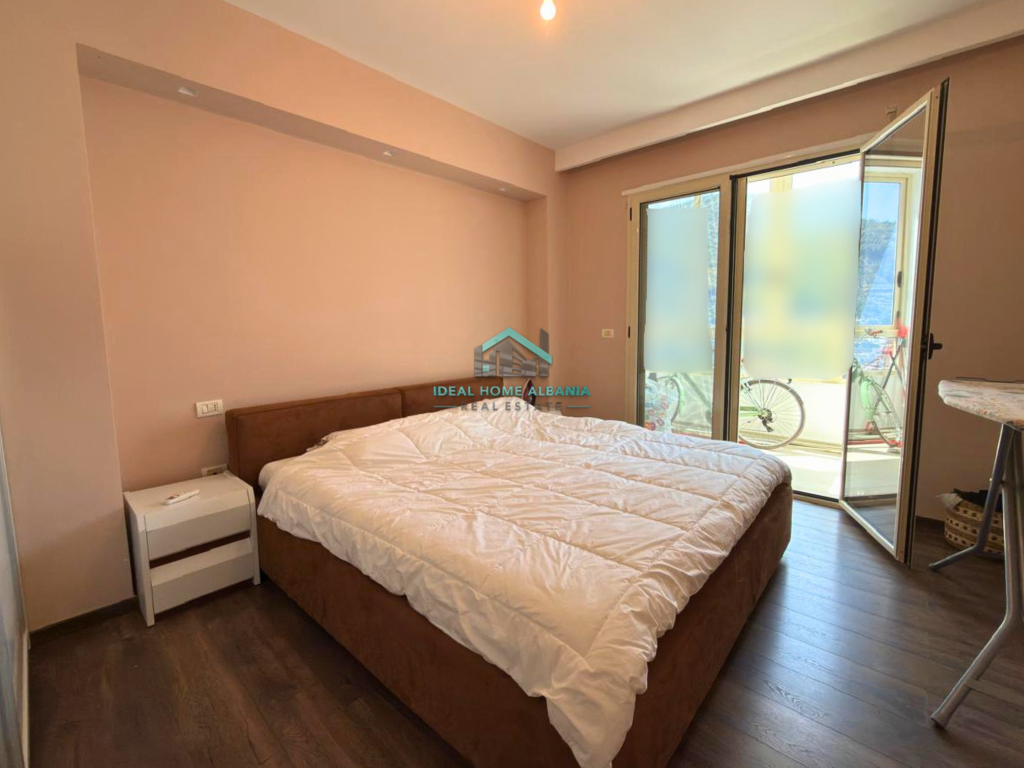 Shitet Apartament 2+1 – Lungomare, Vlorë
