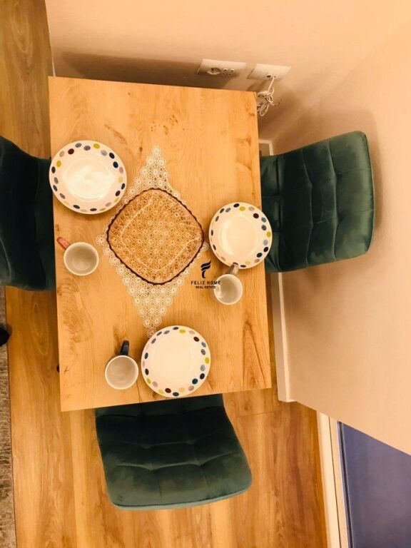APARTAMENT ME QERA 1+1 QENDER 65.000 LEKE FH-76594