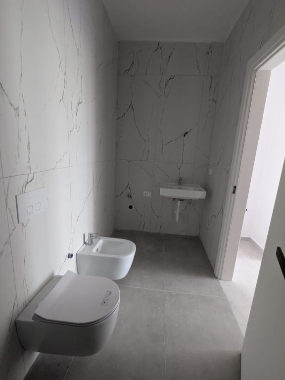 Shitet Apartament 1+1 me pamje anesore deti ne Radhime – Rexhina Palm Resort