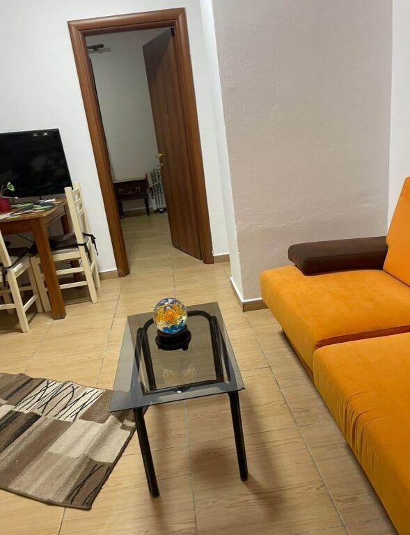 SHTEPI ME QERA 1+1 KATI I DYTE I NJE VILE - SANATORIUMI, TIRANE