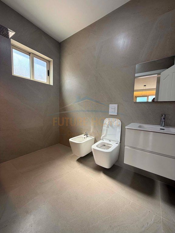 Apartament ne shitje 2+1+2, Unaza e Re