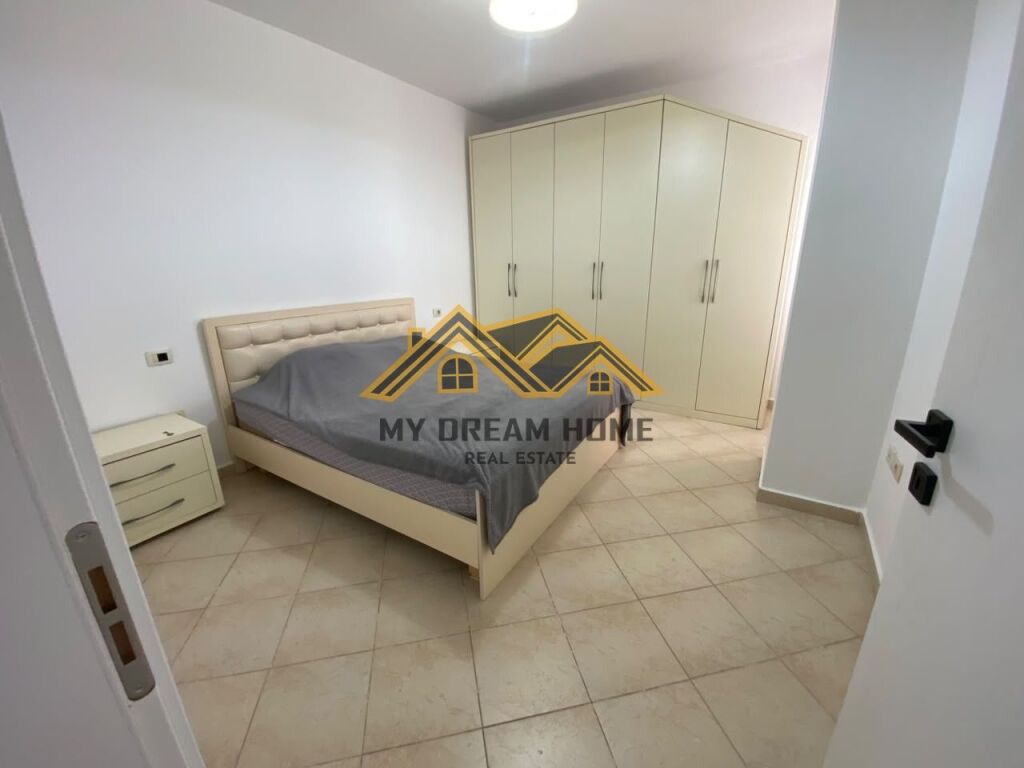 SHITET APARTAMENT 1+1+VERAND URA DAJLANIT PLAZH DURRES!