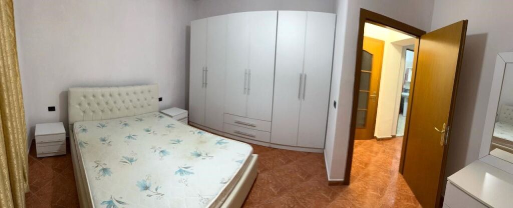 JEPET ME QERA APARTAMENT 1+1 TEK SELVIA, RRUGA GJON BUKUZU , 500 EURO