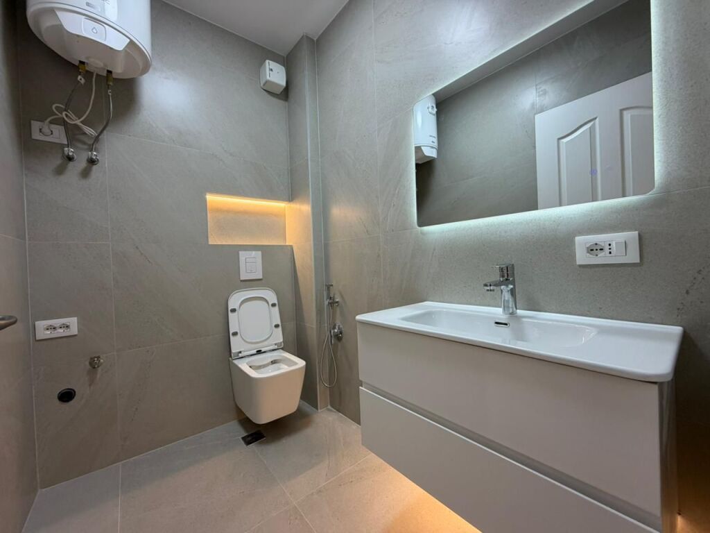 Apartament 2+1 per shitje tek 2 Palmat ne Astir.