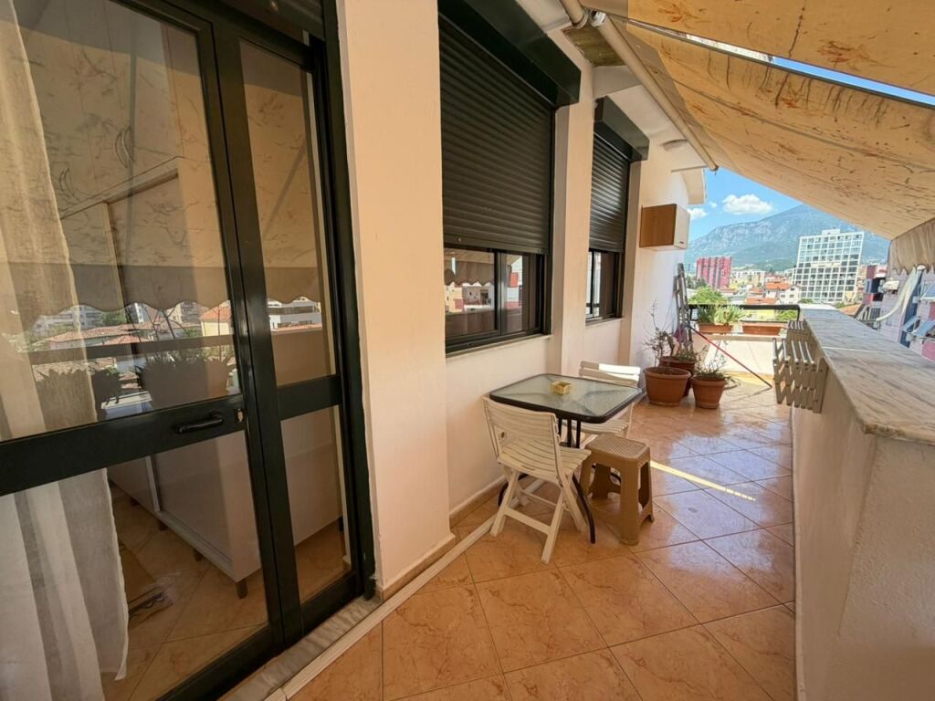 🏡 Apartment 2+1+2 for rent 📍 Dibrës Street, near the “Halili” Complex💰 Price: 80,000 lek/month