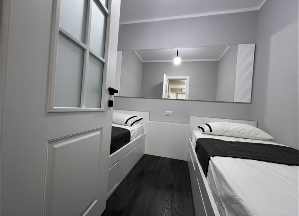 Rent | Apartament 2 + 1 | Stacioni i Trenit | 800 €/month