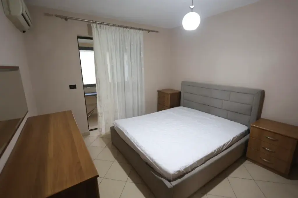 Rent | Apartament 2 + 1 | Brryli | 550 €/month