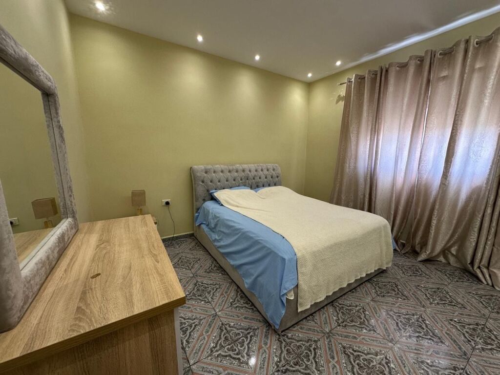 The second floor of a villa is for rent