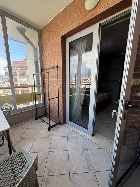 Qera, Apartament 2+1+2, Ish stacioni i fundit i Tiranes se Re.
