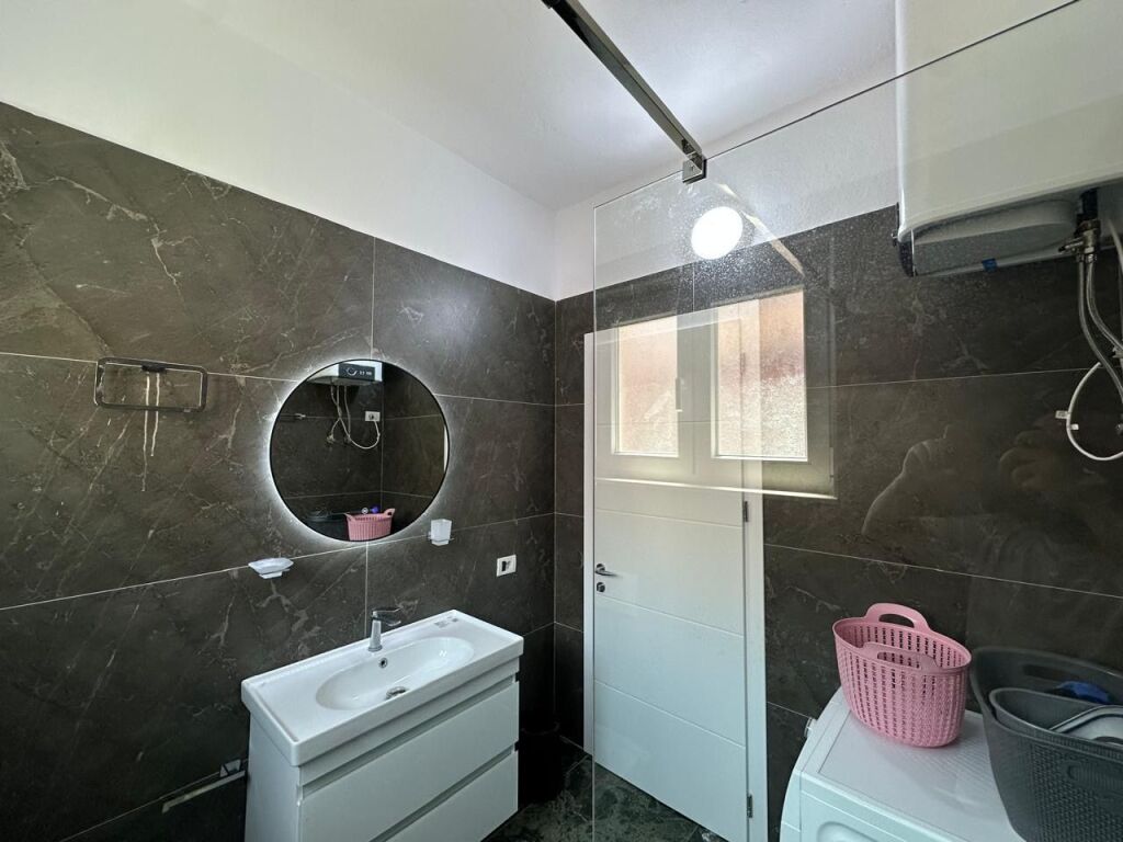 The second floor of a villa is for rent