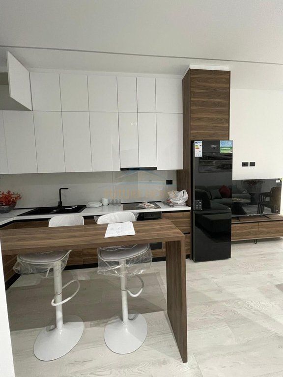 Apartament 1+1 ,Rruga ''Murrat Terbaci'' ,Vlorë.