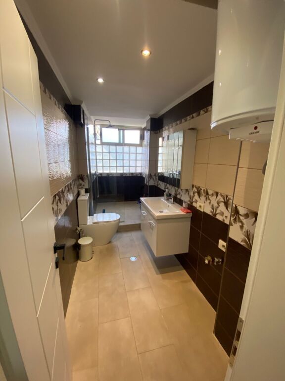 UFFICIO IN AFFITTO 80 M2 VIA KAVAJES 800 EURO FH-76550